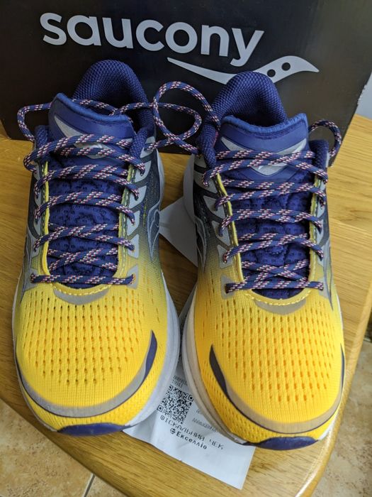 New Balance, Saucony. Устілки 24 см. Деякі пари з чеками, коробки