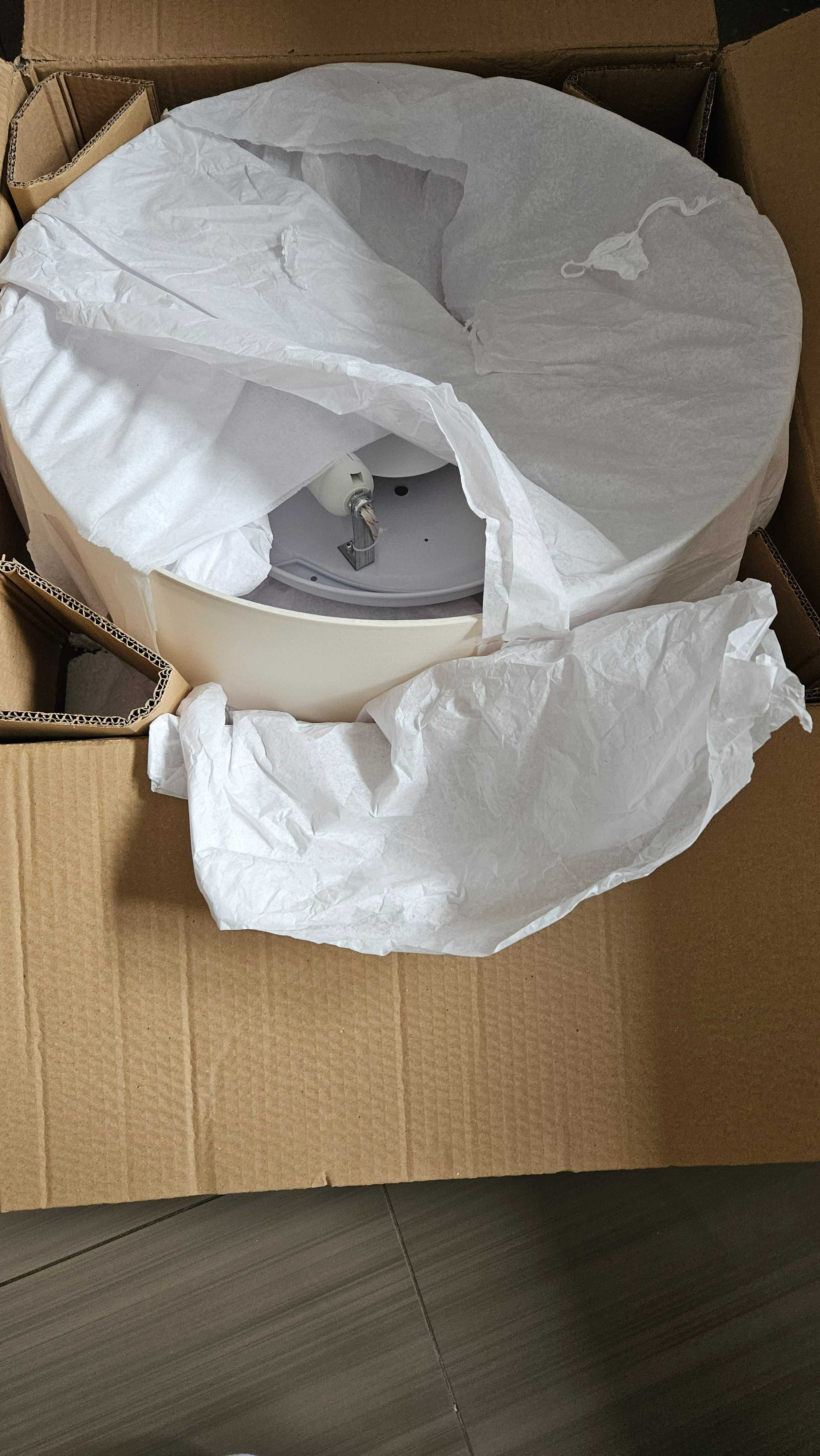 Lampa sufitowa plafon NOWY marka SKLUM kolor kremowy srednica 50 cm
