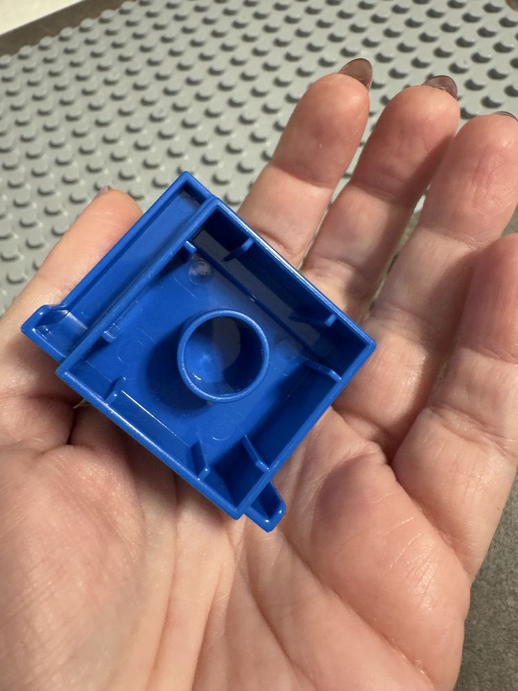 Krzesełko dziecięce a’la Lego duplo klocki niebieskie krzesło mebelki