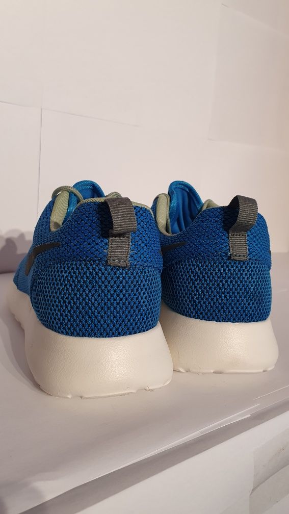 Nike Rosherun nowe męskie buty sportowe rozmiar 44