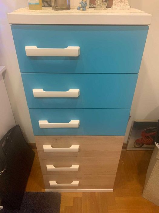 Cama de solteira, Camiseiro, e prateleira