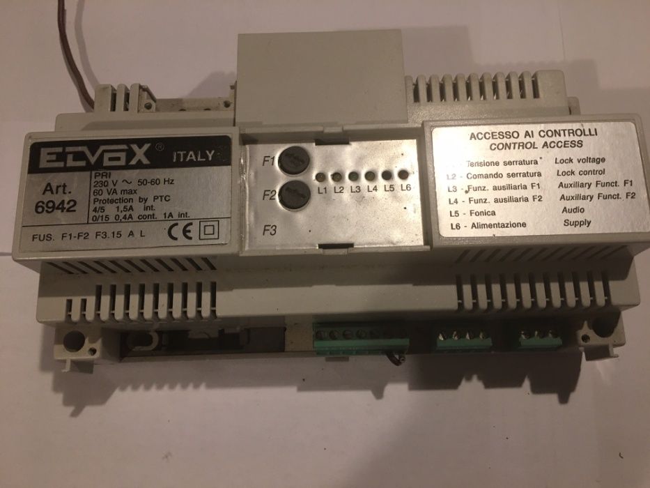 Elvox 6942 - Alimentador para sistemas de porteiro eletrónico Digibus