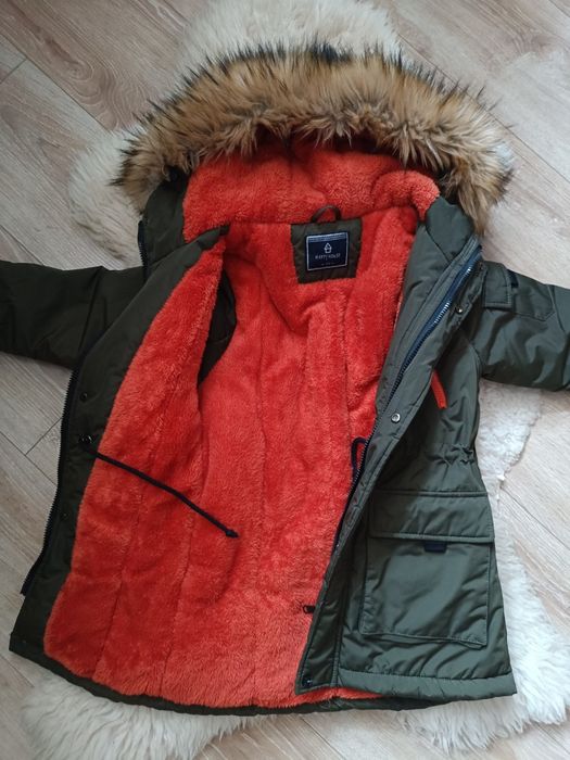 Kurtka zimowa dla dziecka z kapturem 8 lat