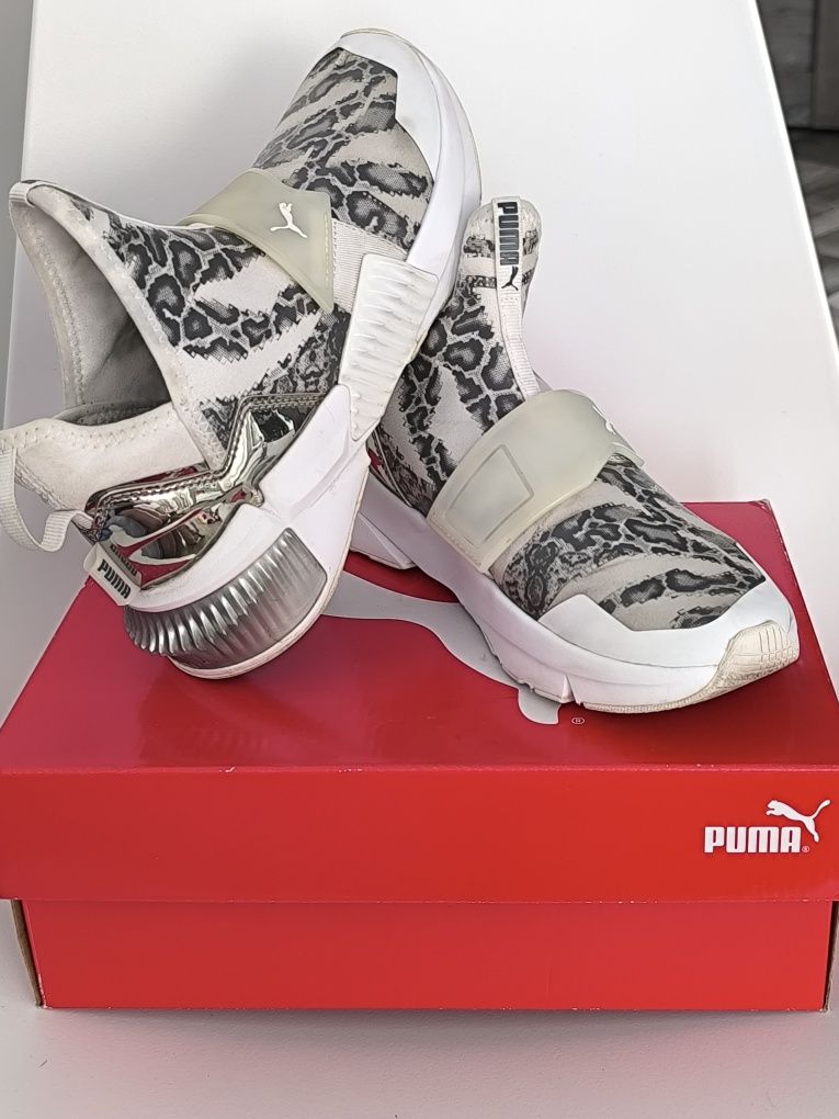 Кросівки - шкарпетки від Puma