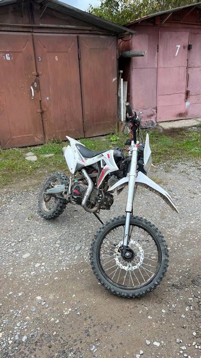 Кросовий мотоцик бсє 125