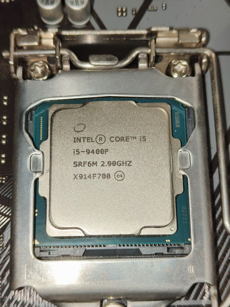 i5 9400f + ASUS H310-A R2.0 + 2x8GB DDR4-2666