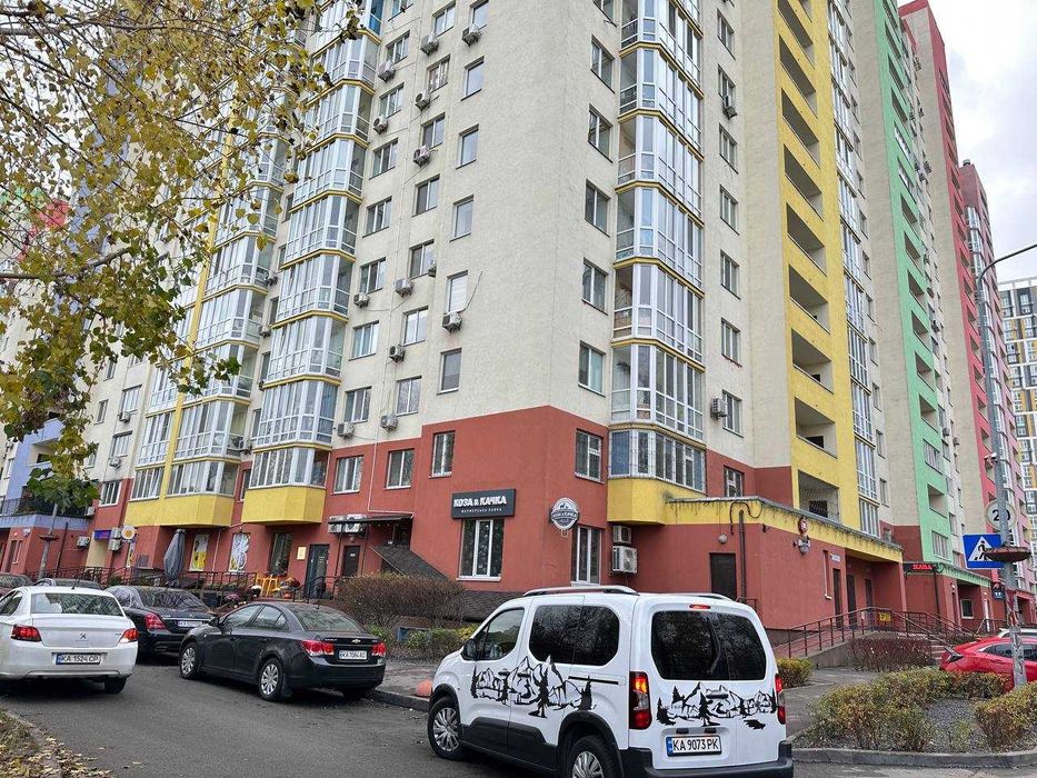 Простора та тепла 1 кімн квартира ЖК Садовий біля метро Лівобережна