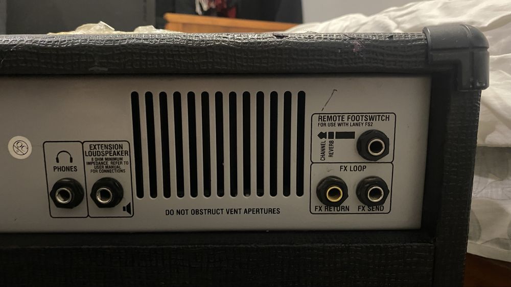 Гітарний комбопідсилювач Laney LV-100