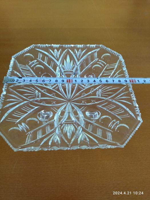 Paterka szklana na nóżkach