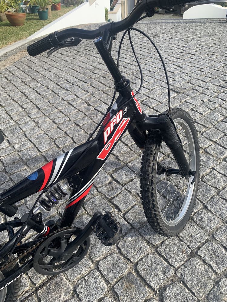 Bicicleta para crianca