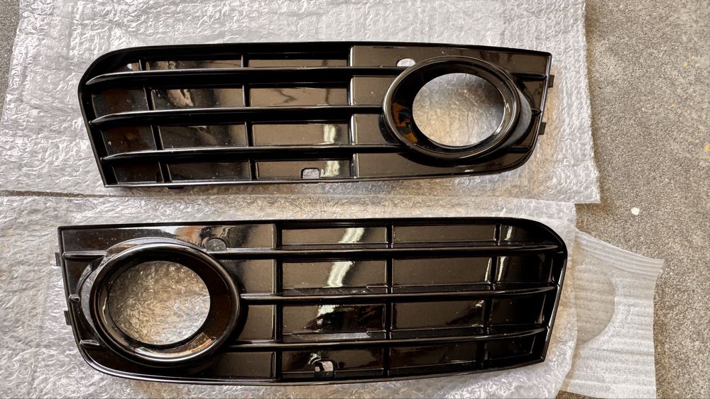 Grelhas farol nevoeiro frente AUDI A4 B8