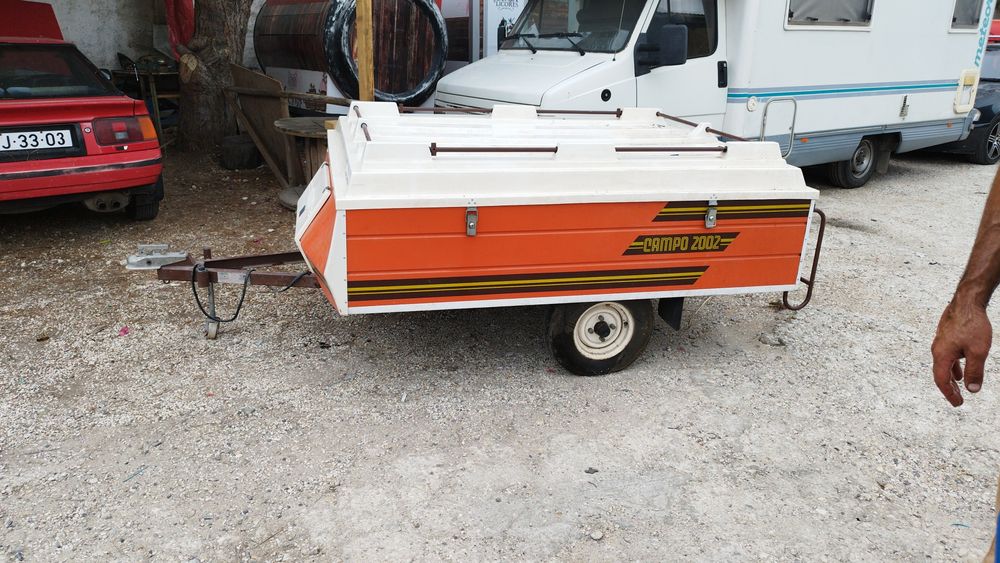 Atrelado tenda campus