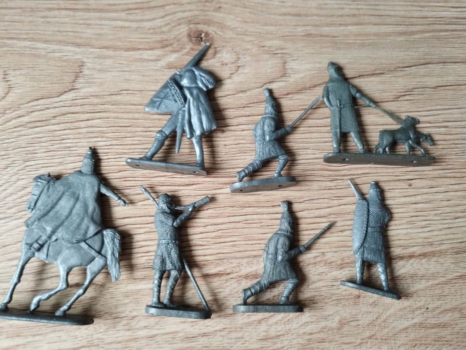 Rycerze żołnierzyki wojowie płascy kioskowce PRL