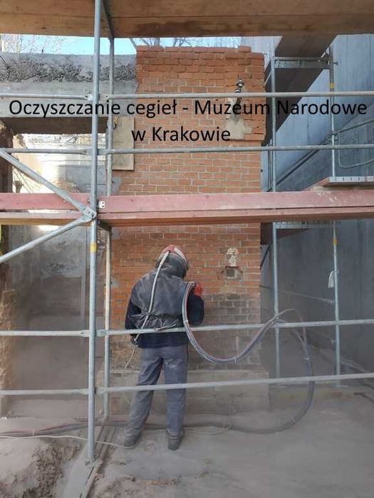 Zestaw do Piaskowania Kompresor śrubowy przewoźny zarejestrowany