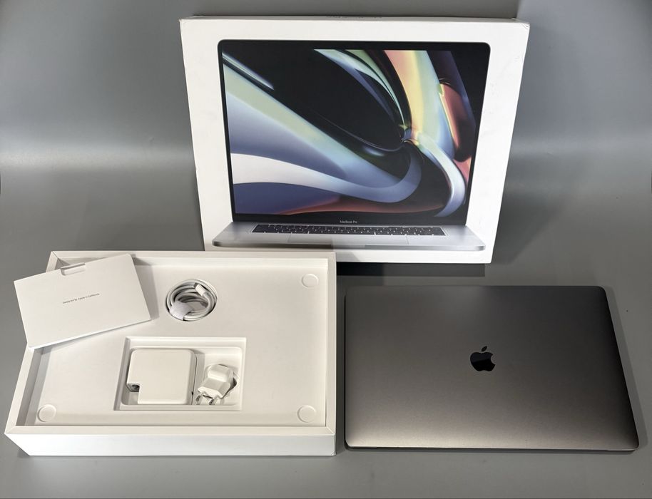 Apple MacBook Pro 16 i9 2.4 GHz | 512 GB | A2141 idealny Komplet