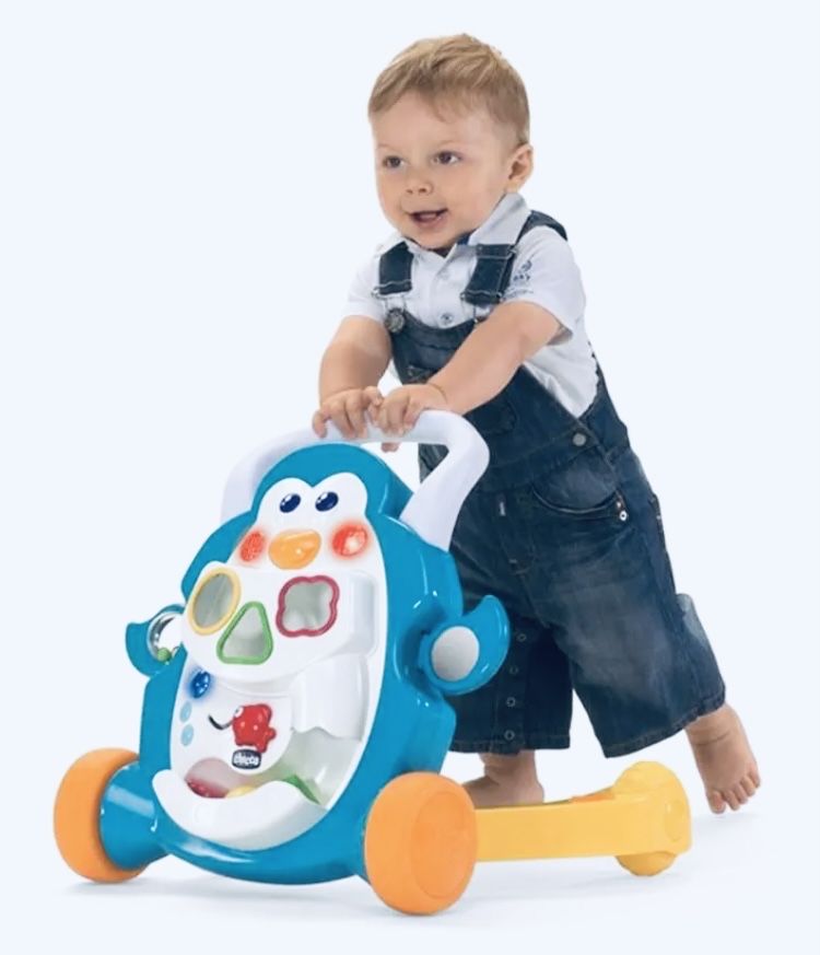 Chodzik Grający Pchacz Pingwin firmy Chicco