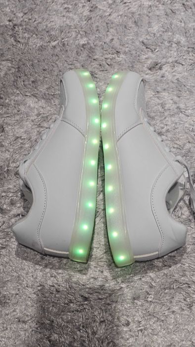 Sapatilhas Brancas com LED