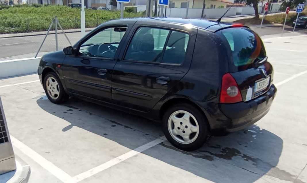 Clio 1.2 Expression - 2001 - Gasolina.