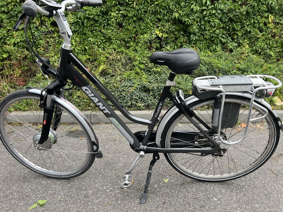 Holenderski rower elektryczny GIANT TWIST dwie baterie Nexus 7 /A