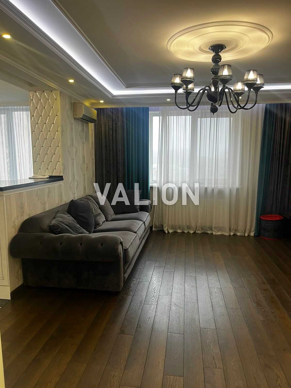 Продаж 3к квартири, вул. Деміївська 13, ЖК Soho Residence