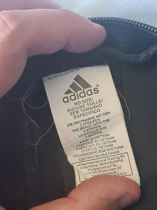 Bolsa tiracolo Adidas original – muito usada