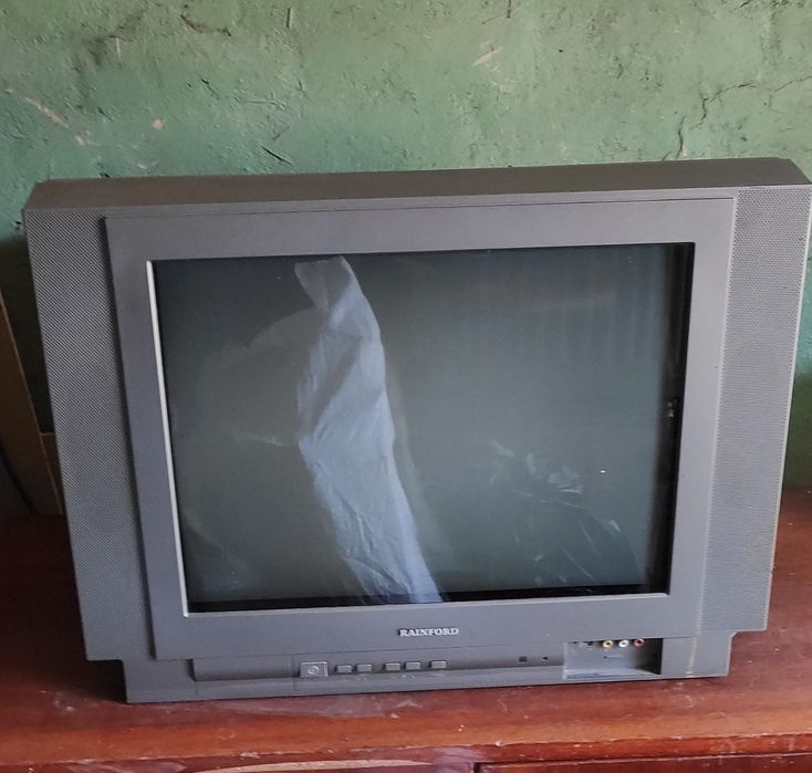 Продам телевізор рейнфорд