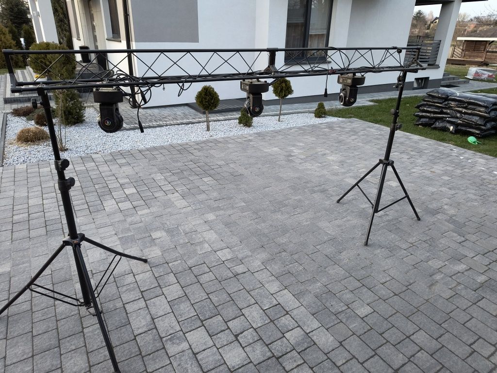 Rampa dj oświetlenie  zespół muzyczny.