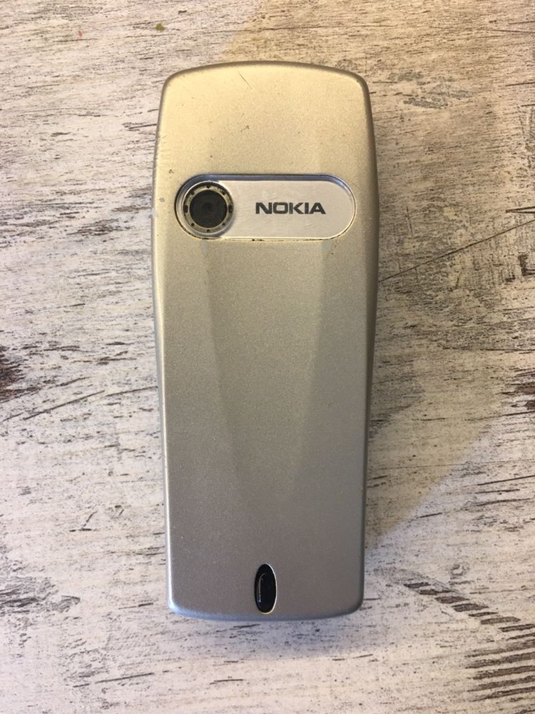 Мобільний телефон Nokia 6610i