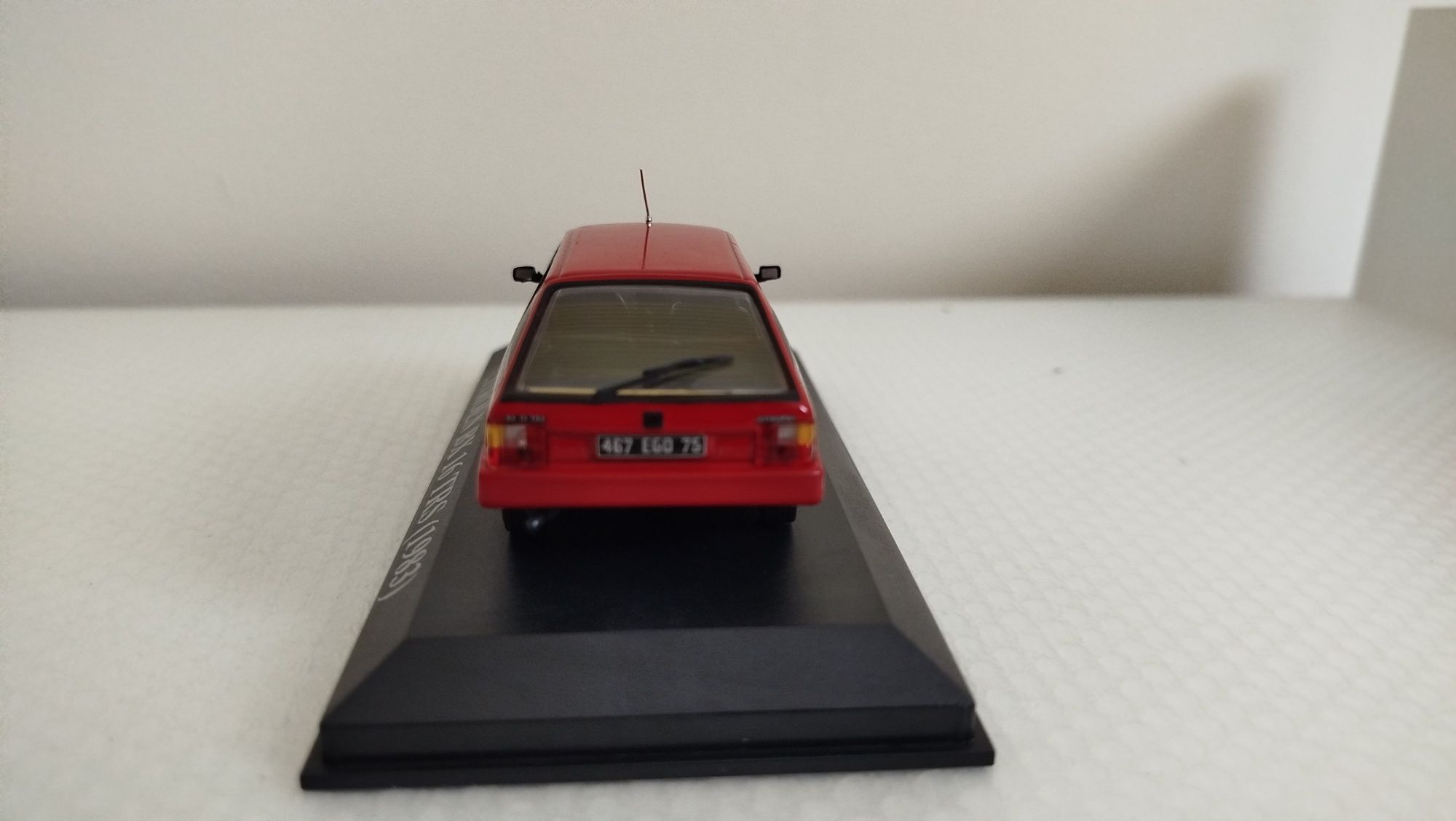 Miniatura Citroen BX TRS 1/43 Nova