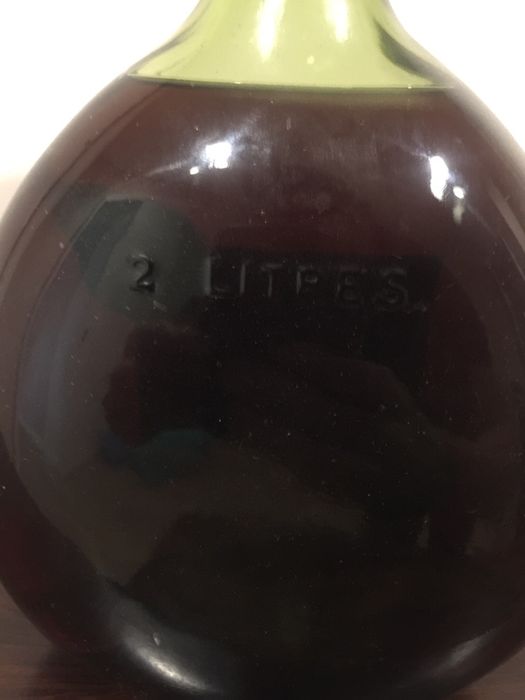 Intacta selada. Bem conservada