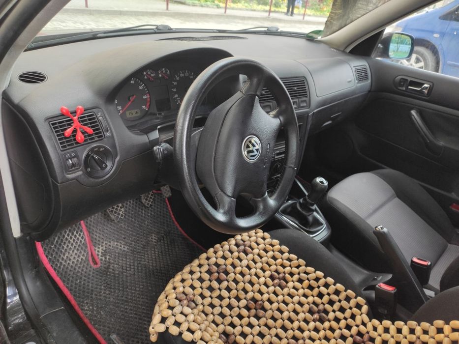 Фольксваген гольф 4 2001р
