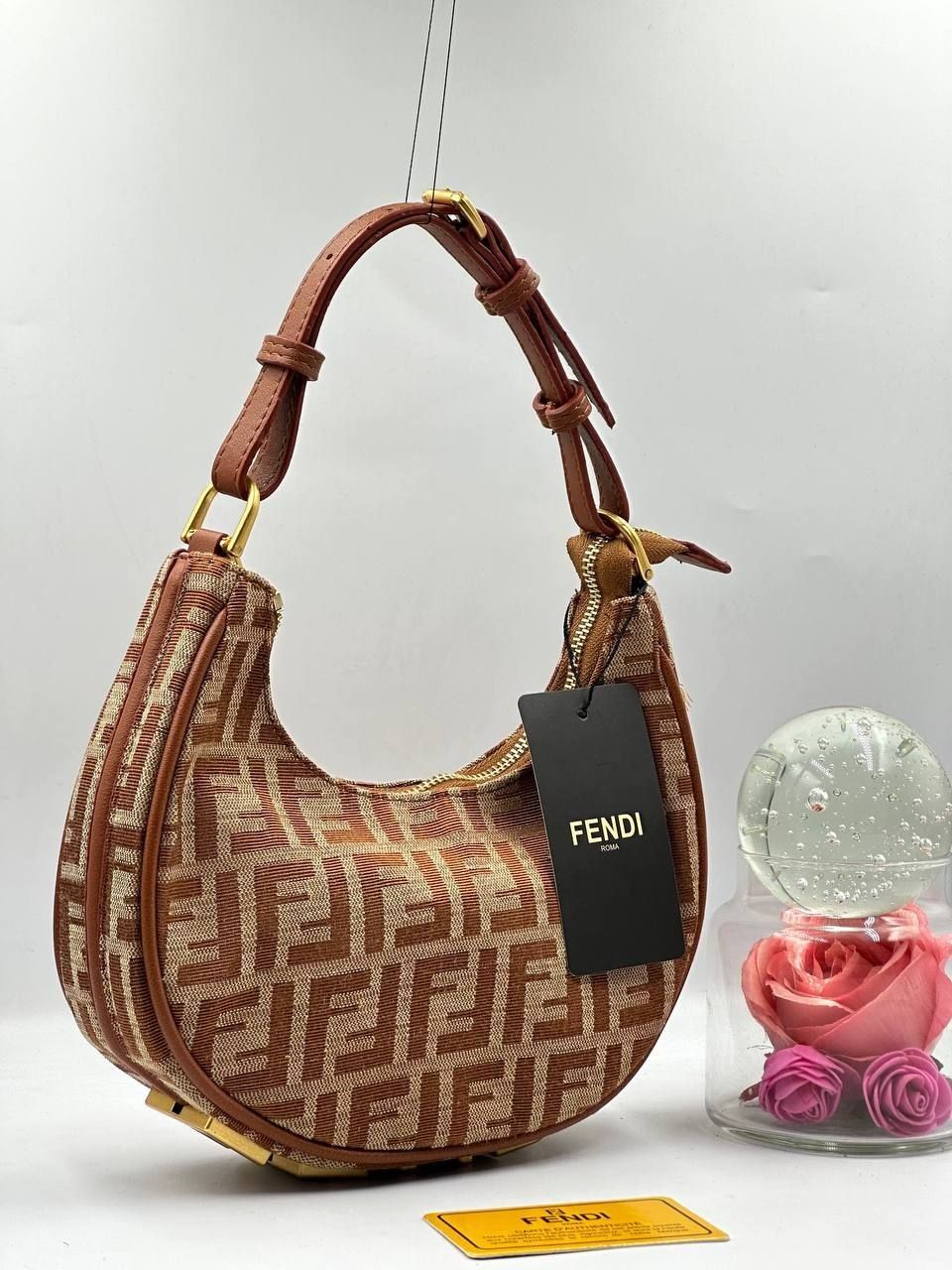 Жіноча сумка клатч Фенді Fendi Нова модель