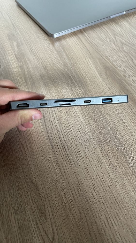 MacBook 16’ Intel 2019 2.3GHz 8-core Intel Core i9 16GB RAM 1TB SSD