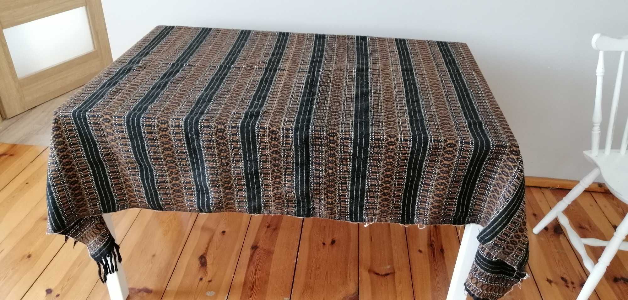 duży zestaw kocy koców z czasów prlu koce i narzuty z lat 50tych 60