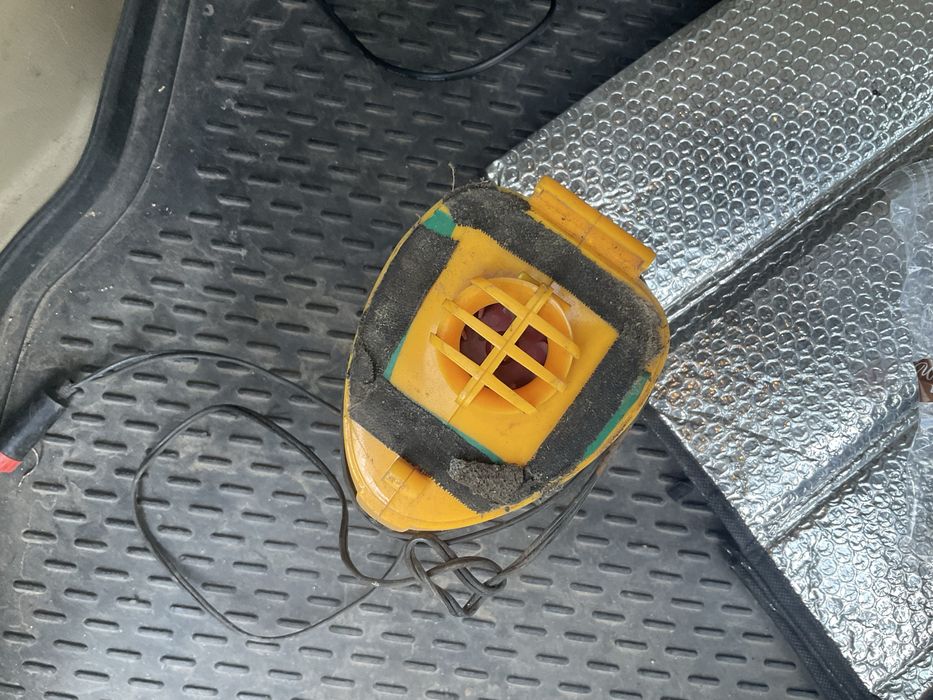 Пилесос автомобільний