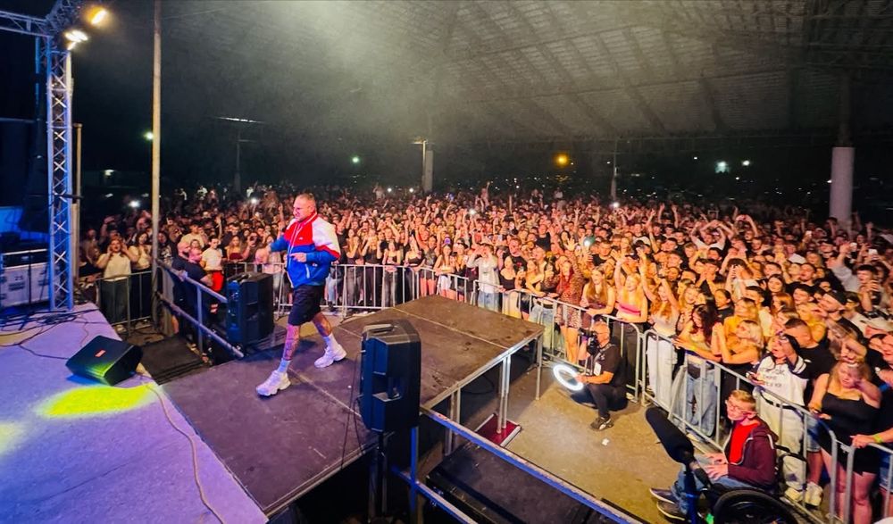 Scena estrada WYNAJEM nagłośnienie Oświetlenie