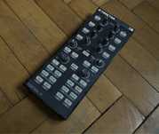 Native Instruments Traktor Dj X1 mk1 kontroler midi