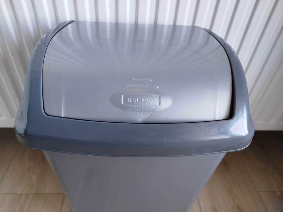 Kosz na śmieci  Curver DOMINIK plastik srebrno-grafitowy 25 l