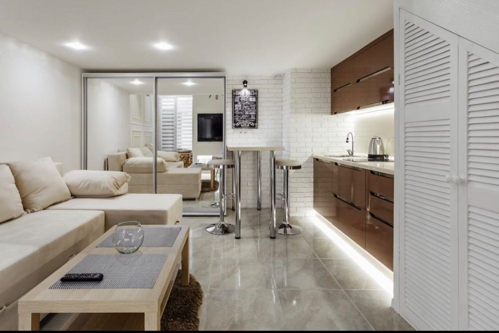 Квартира Аренда посуточно  в Центре Дерибасовская 2-х уровневая