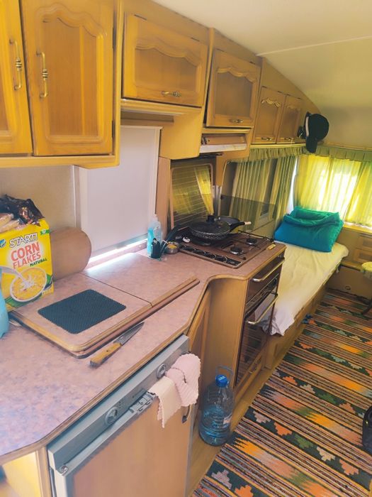 Продам Каравану прицеп дом на колесах