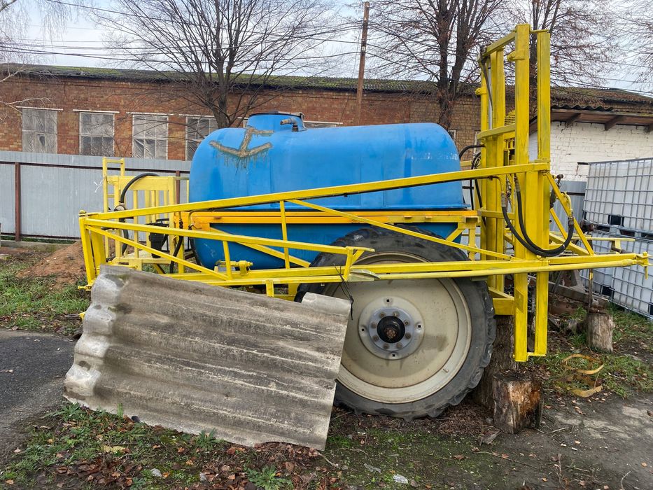 Оприскувач ОСШ2500 причіпний