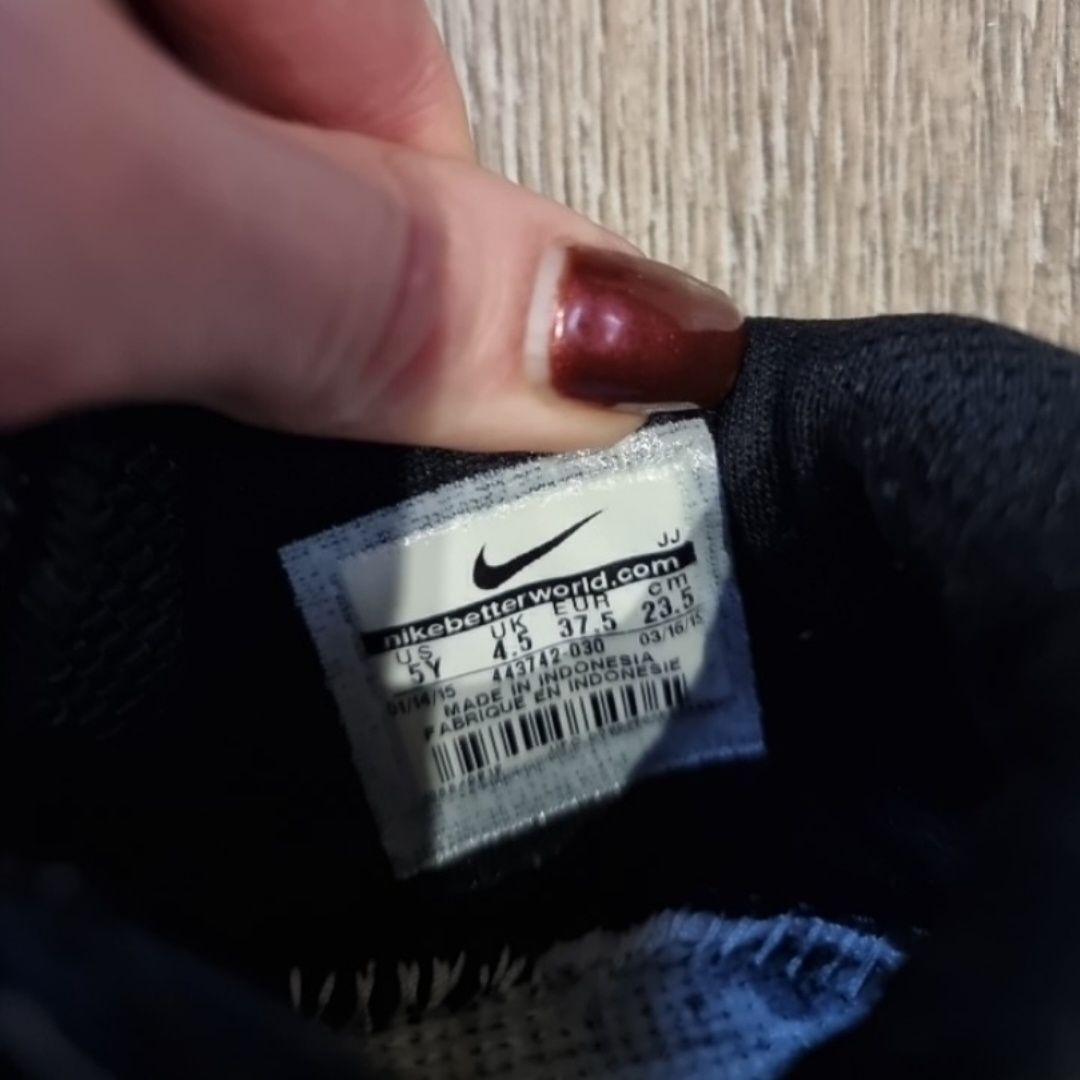 Кроссовки Nike оригинал