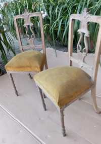 Cadeiras antigas em madeira exótica
