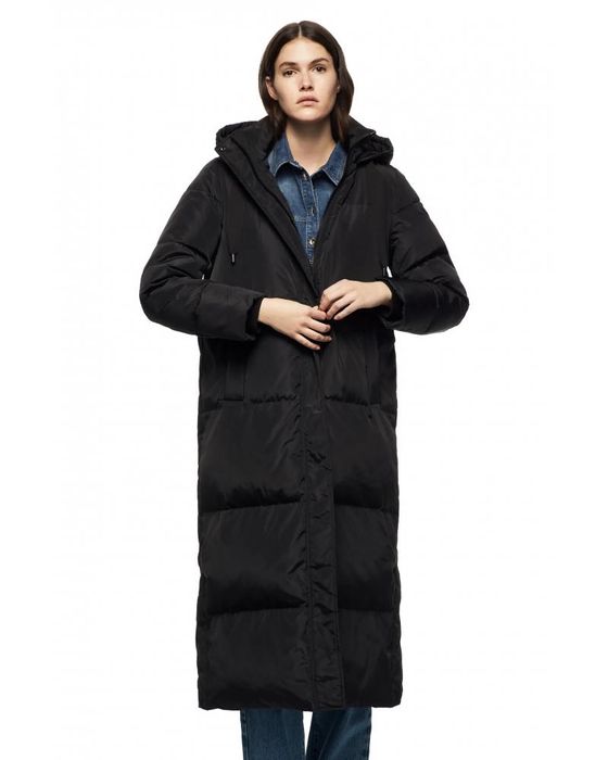 Пуховик  довгий з капюшоном від Zara