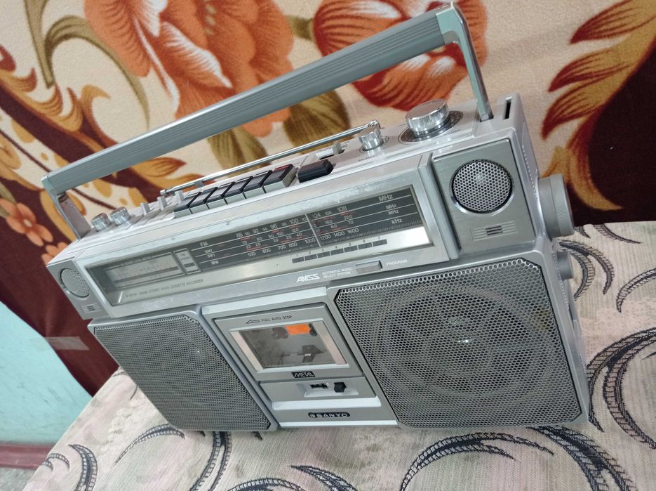 Магнитофон Винтаж SANYO M9975K Japan