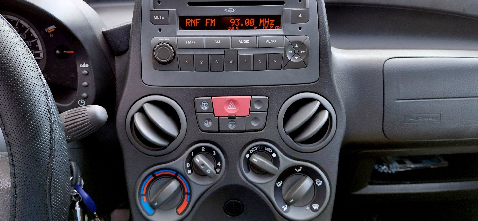 Ładny Fiat Panda krajowy 2012r. Klimatyzacja.