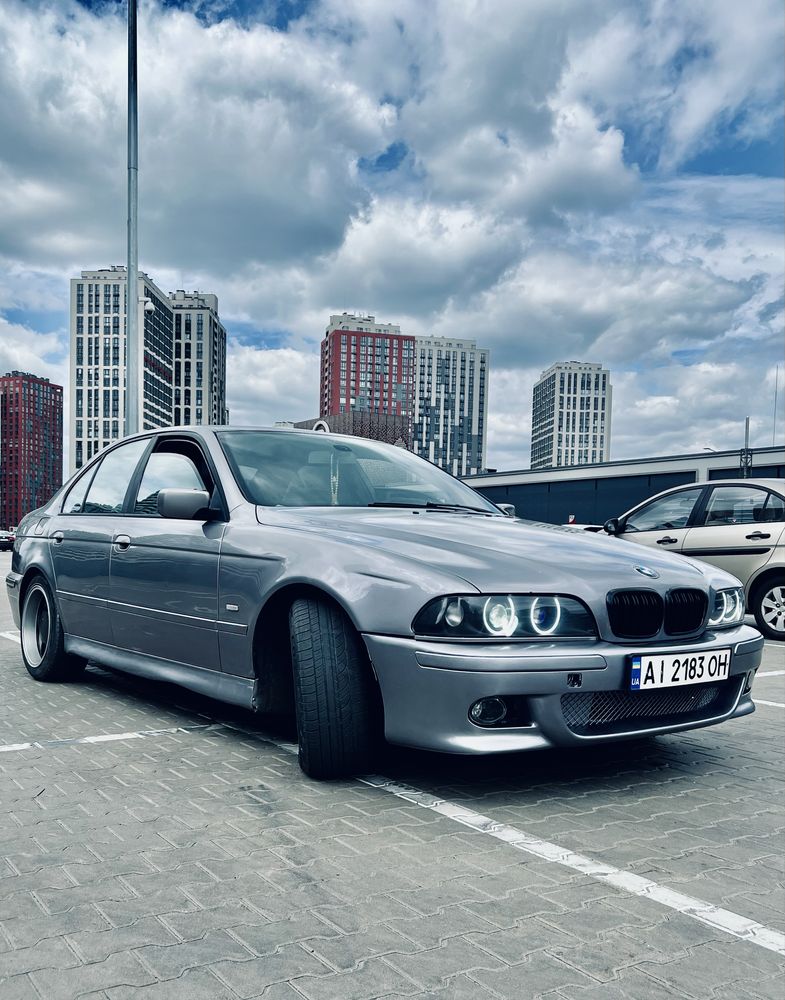 BMW 523I 1998 строкер
