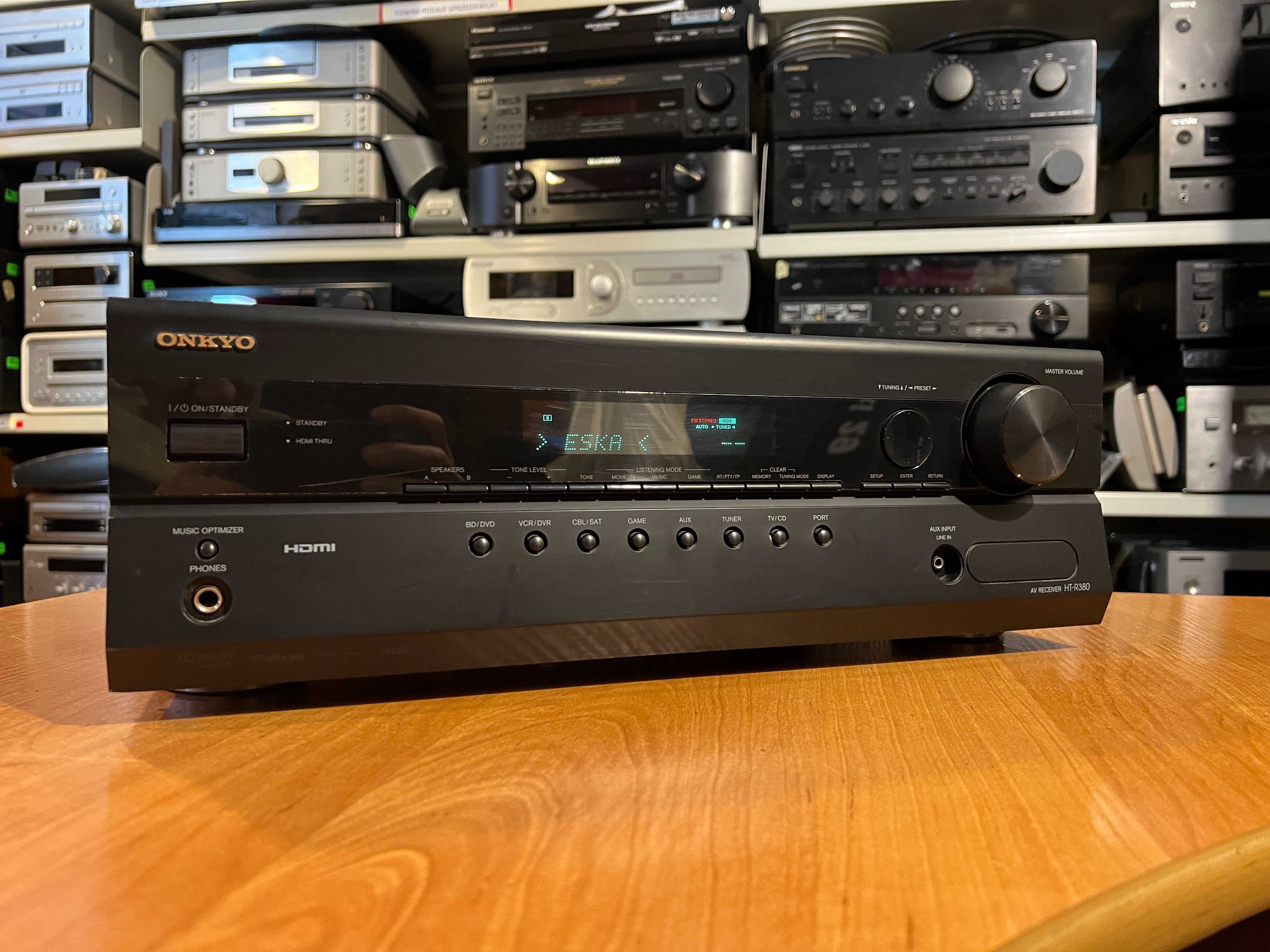 Amplituner Onkyo HT-R380 Audio Room