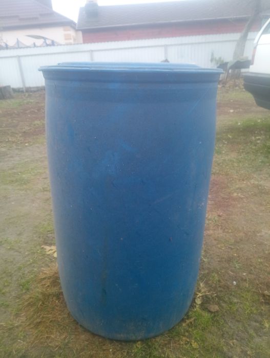 Продам бочкі 100 літрів