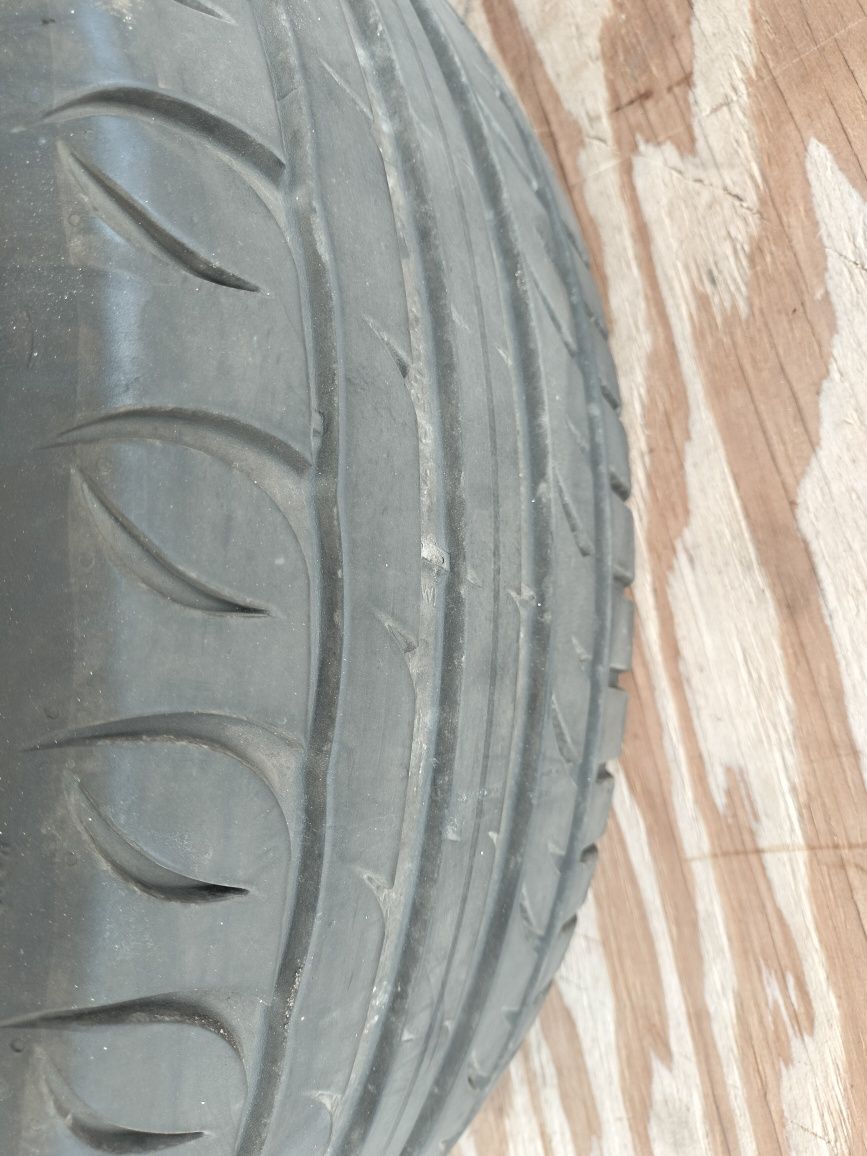 Шины продам 215/55 r17